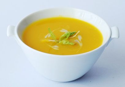 Sötpotatissoppa - med curry crème fraiche